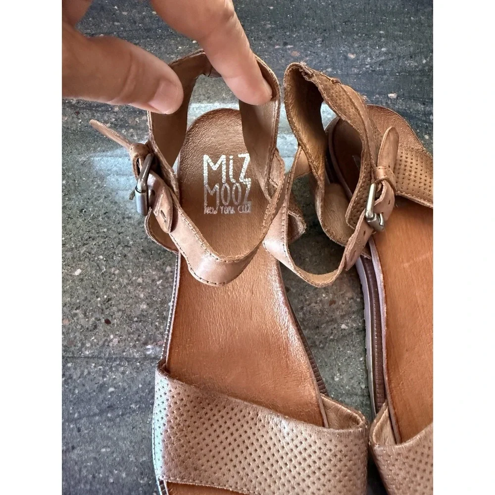 Miz‎ Mooz Women's Sandals US 8.5 Wheat Perforated Leather Ankle Strap Open-Toe